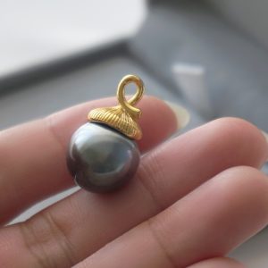 橡果黑珍珠吊坠